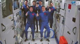 歷史一刻！中國空間站兩個(gè)航天員乘組首次實(shí)現“太空...